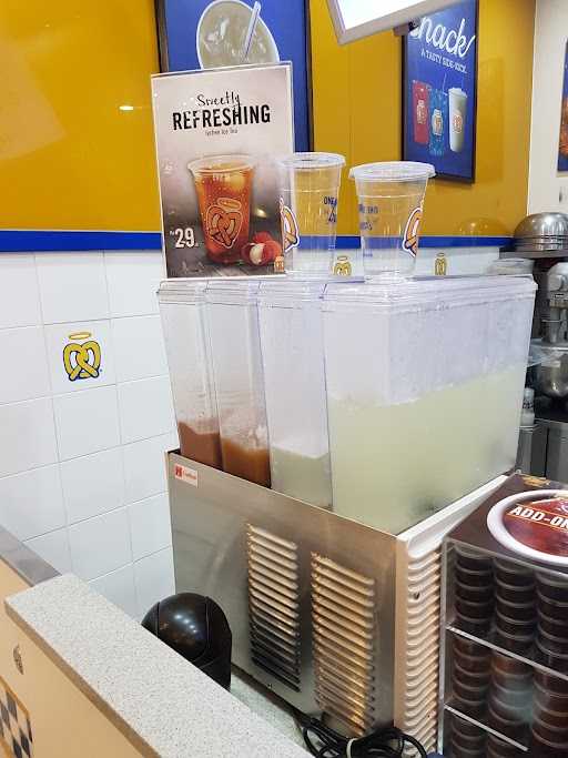 Auntie Anne'S - Gandaria City Mall 9