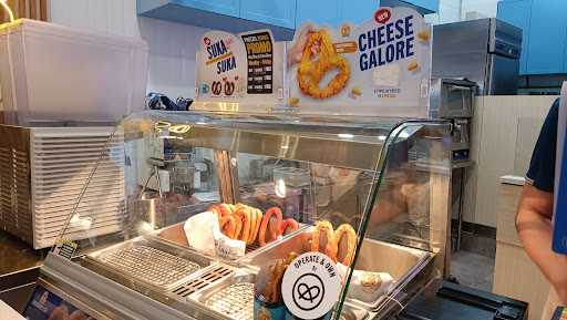 Auntie Anne'S - Gandaria City Mall 4