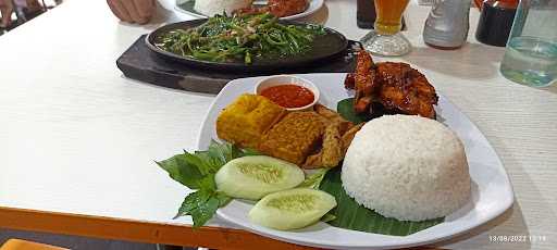 Ayam Bakar Kambal - Cipulir 4