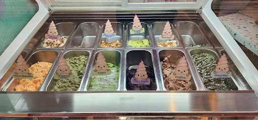 Poo Ice Cream Gandaria City 3