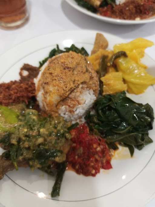 Rm Dagang Saiyo (Rumah Makan Padang) 1