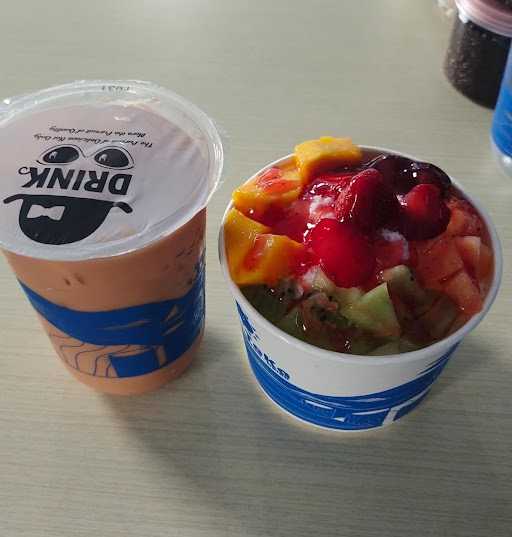 Tiki Taka Ice Cream & Bingsoo 1