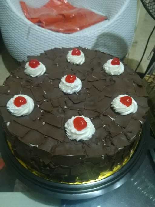 Fenalalita Cake 4