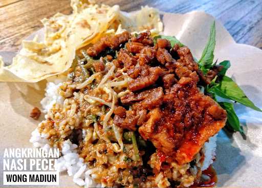 Angkringan Nasi Pecel Wong Madiun 2