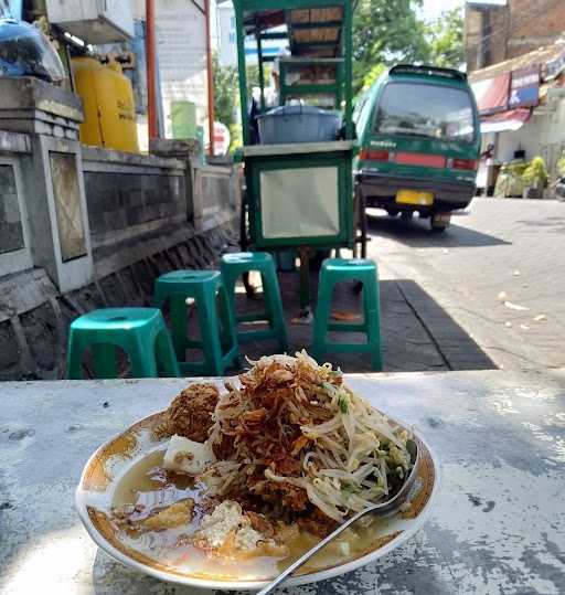 Lontong Balap Dua Putri 1