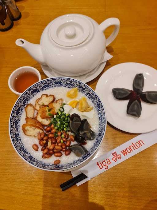 Tiga Wonton Icon Mall 2