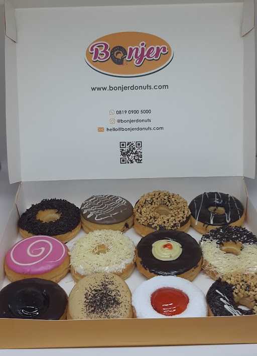 Bonjer Donuts & Bakery 8