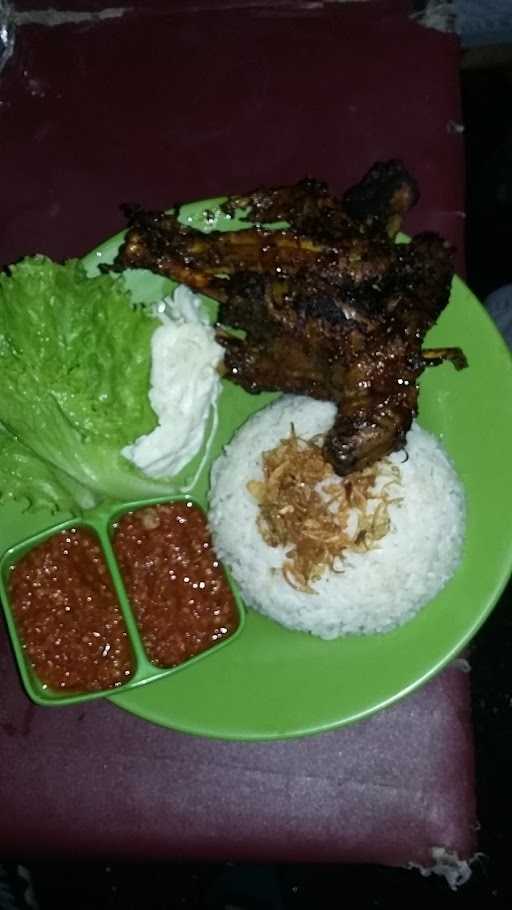 Ayam & Bebek Bakar Tosiga 9