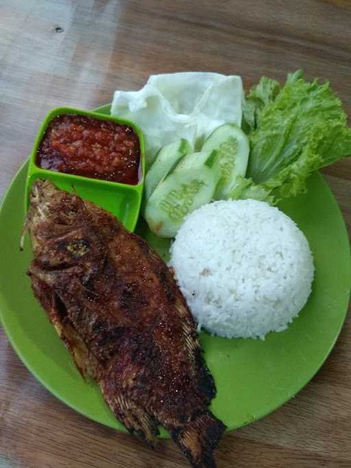 Ayam & Bebek Bakar Tosiga 10