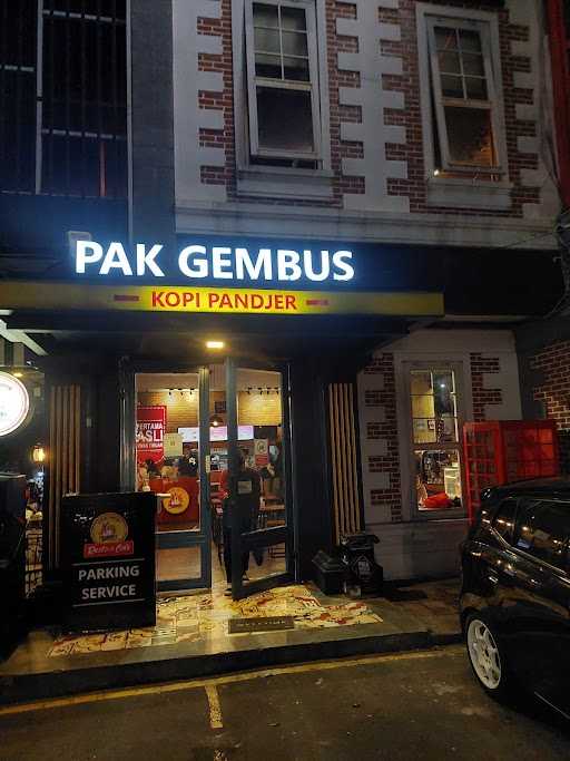 Ayam Gepuk Pak Gembus Resto & Cafe 6