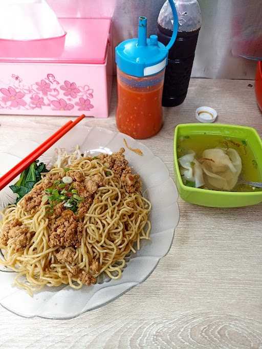 Mie Ayam Bangka Giok 3