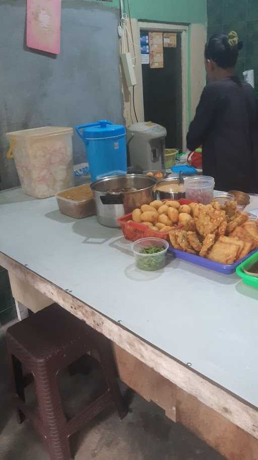 Nasi Uduk Mpo Nur 3