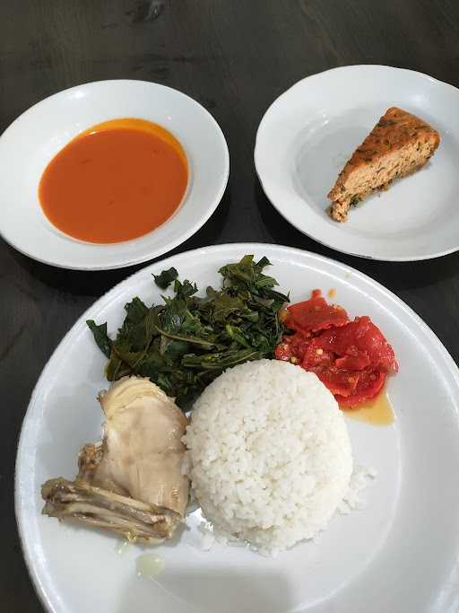 Nasi Padang Eatery Sederhana Sa 3