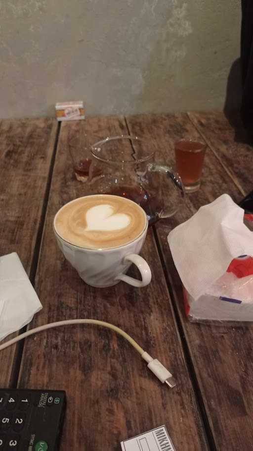 Kafi Coffee And Roastery 6