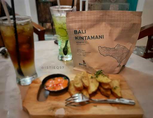 Satu Cangkir Coffee Bistro 3