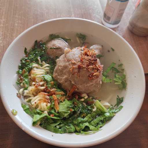 Bakso & Mie Ayam Raksasa 9