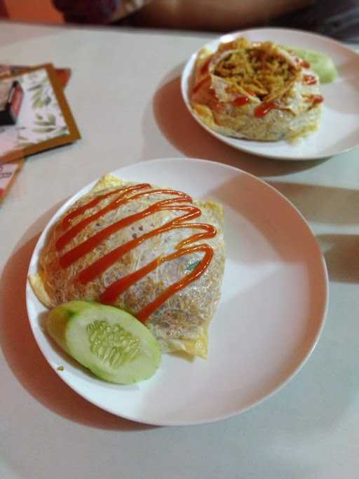 Bakso & Mie Ayam Raksasa 8