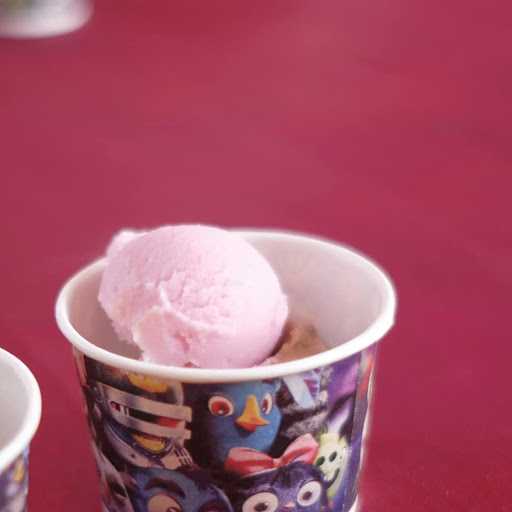 Rumah Pak Ikhsan Ice Cream 2