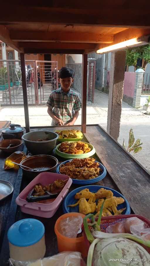 Warung Ayam Goreng Laos Moms Oet2 6