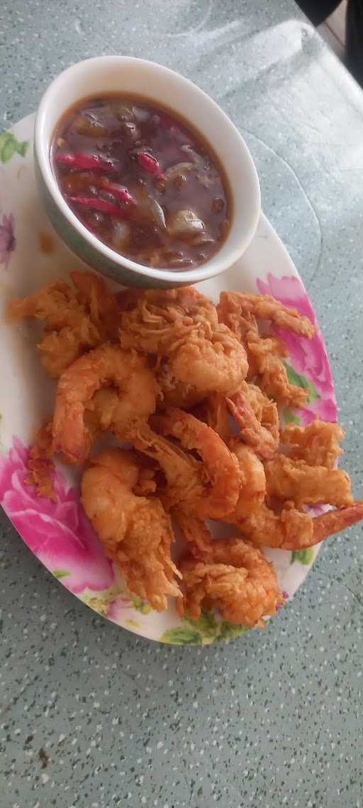 Warung Garasi Seafood Kebumen 10