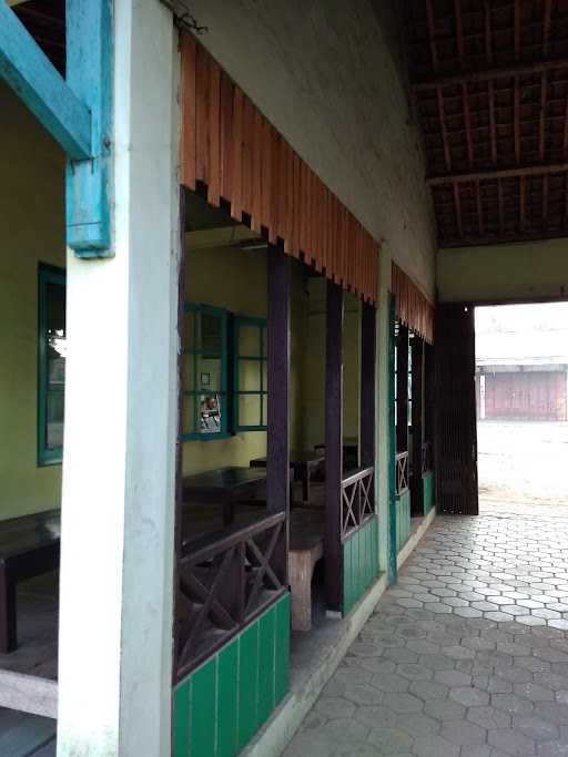 Warung Makan Hidayah 9