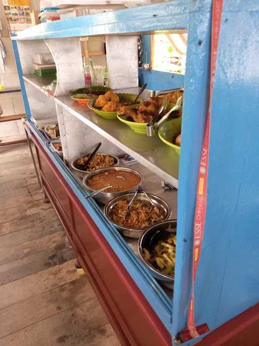 Warung Makan Tenda Biru Ibu Rahman 8