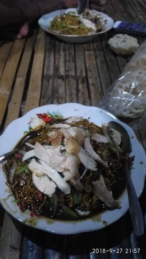 Mie Goreng Cak Kartolo 3