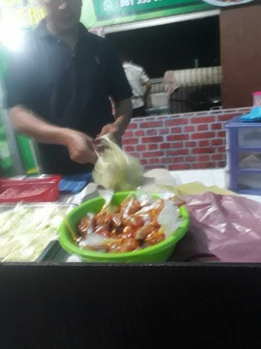 Warung Makan Bebek/Ayam Kremes 1