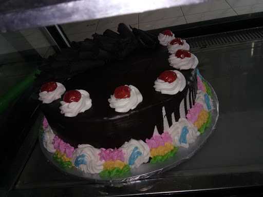 Hakiky Bakery Kediri 1