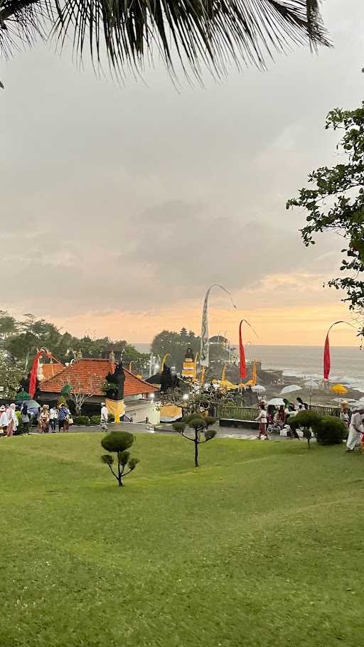 Restoran Mutiara Garden Tanahlot 4