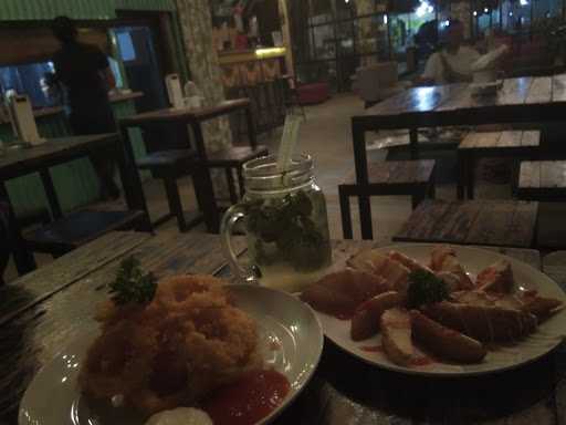 Escala Warung 6