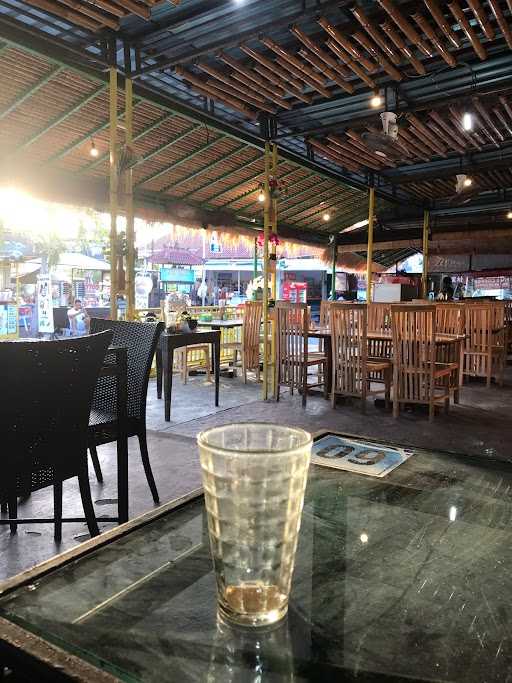 Warung Aris Manik 4