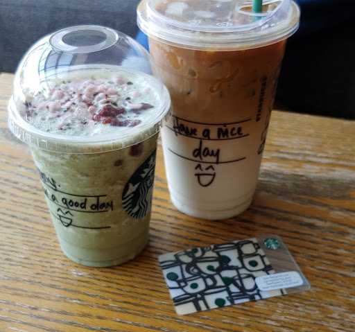 Starbucks - Kampoeng Lot Bali 9