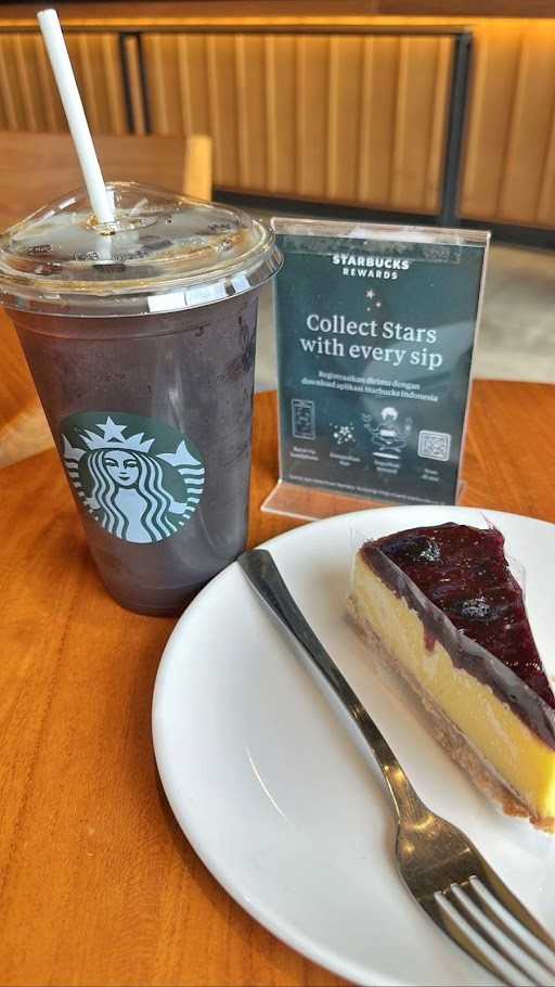 Starbucks - Tabanan 6