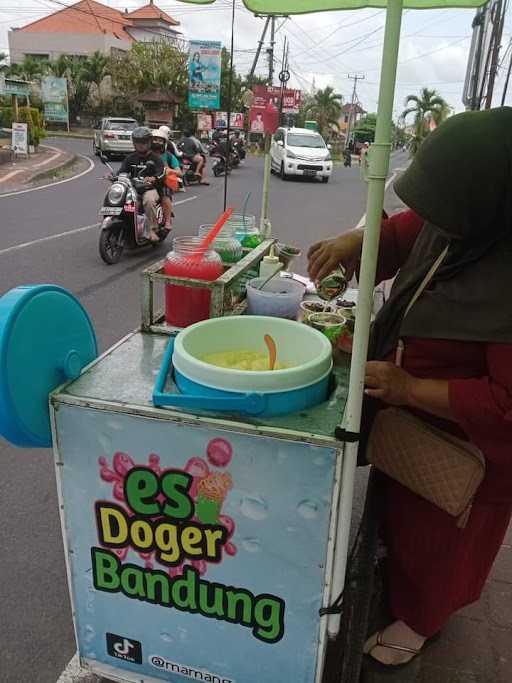 Es Doger Bandung, Kediri, Tabanan 5