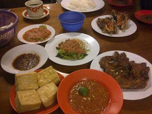 Rumah Makan Al Mubarok 4