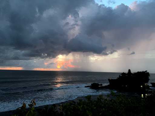 Tanah Lot Sunset Point 9