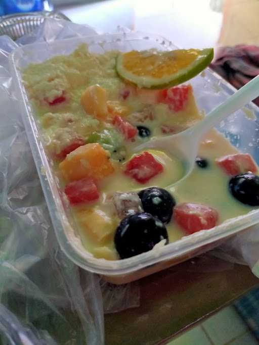 Salad Buah Kediri 5