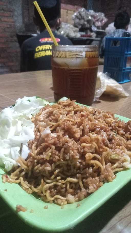 Nasi Goreng Mak Lampir 2