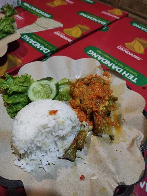 Waroeng Makan & Tanaman Kebon Ciprutt 6