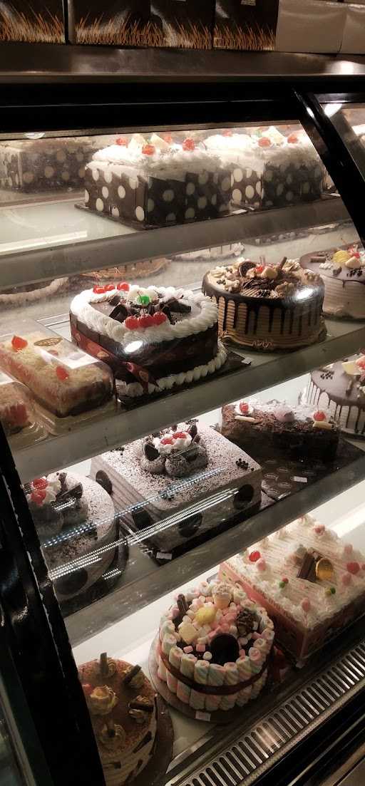 Citra Kendedes Cake & Bakery Sawojajar 2