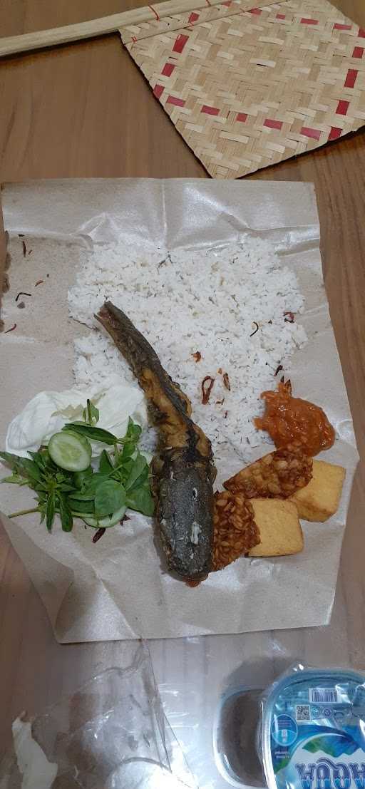 Pecel Lele Mukhidin Jaya 3