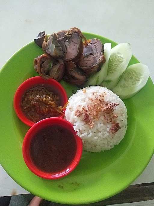 Nasi Bebek Sederhana Khas Madura 9