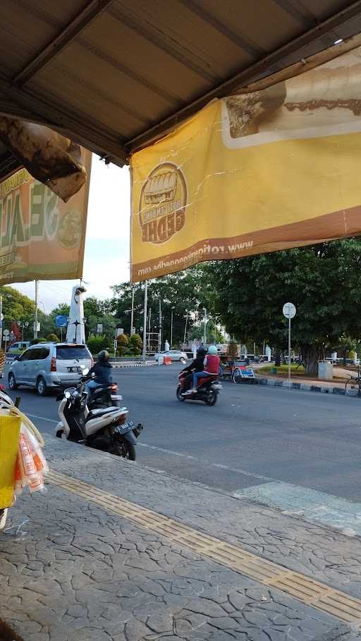 Roti Gembong Gedhe Kejaksan 7