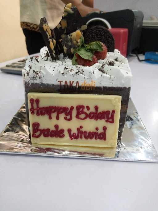 Takadeli Cake Boutique 7