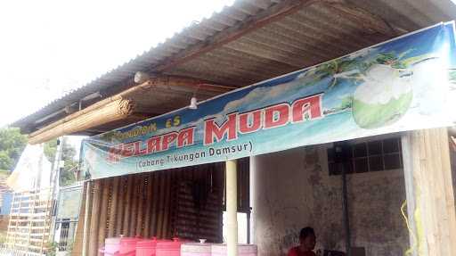 Pondok Es Kelapa Muda 4