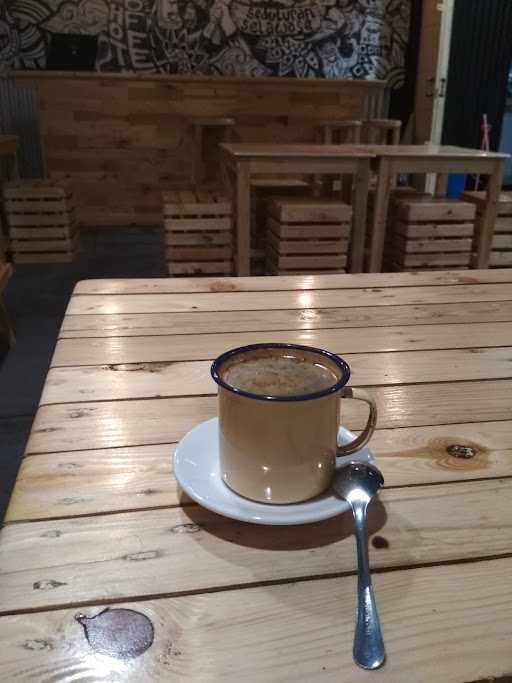 Kopi Kardus 3