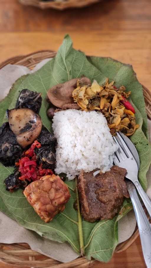 Nasi Jamblang Hj Lili 8