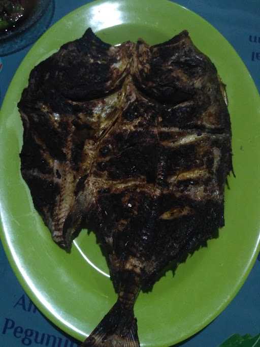 Rm. Ikan Bakar Mang Udin 4