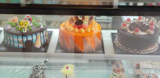 Mawar Sari Bakery & Cake 1